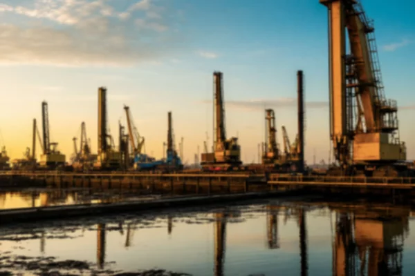 Нефть продолжает расти на фоне эскалации в энергетическом секторе Ближнего Востока