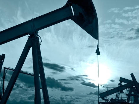 Нефть торгуется около 30