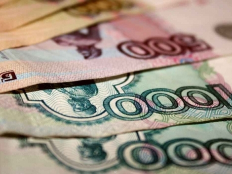 Рубль растет