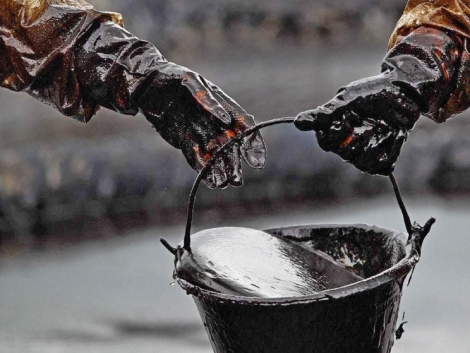 Корректировка нефти