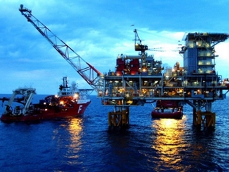 Нефть в поиске катализаторов роста